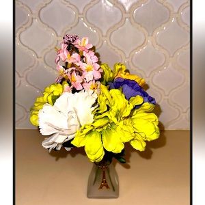Eiffel Tower vase 8” flower arrangement